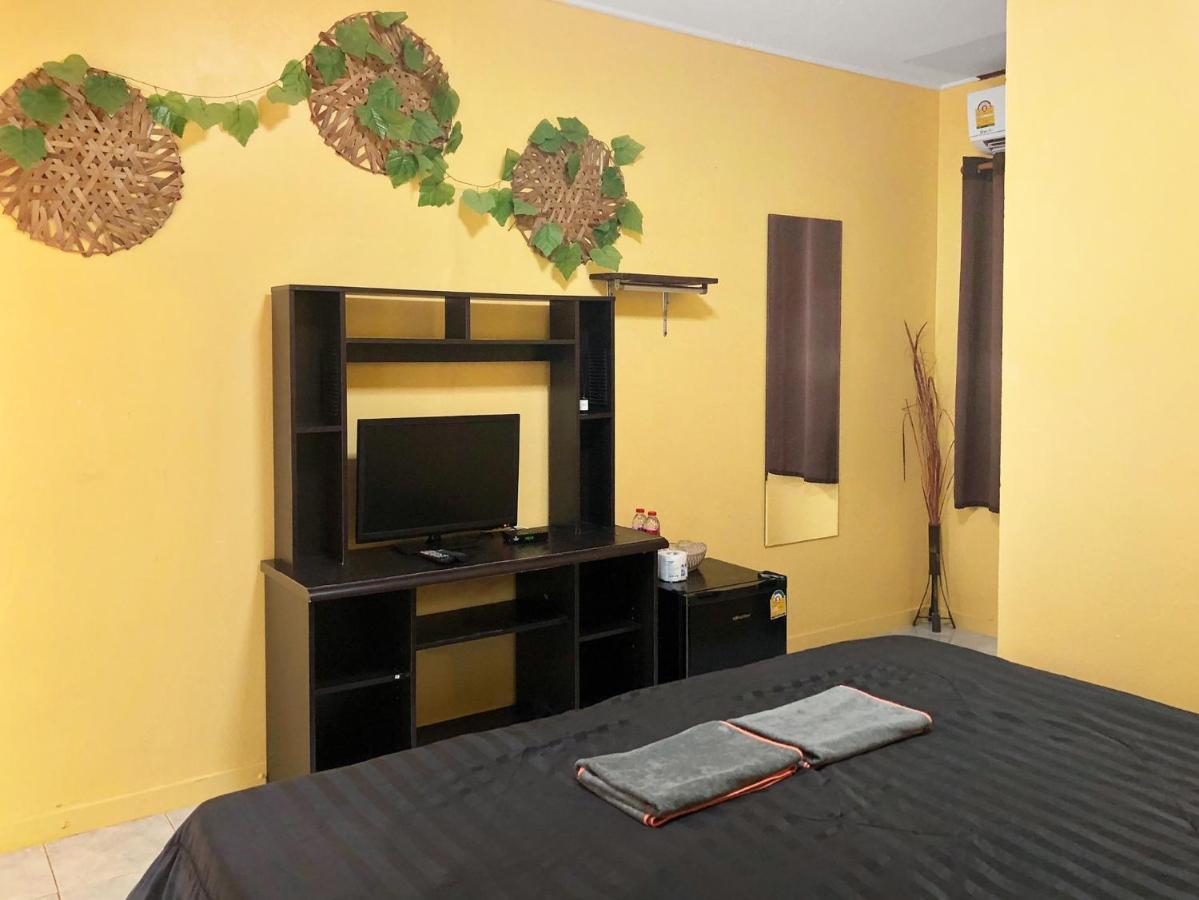 Blue Beach Resort Baanphakrimlay Bagian luar foto