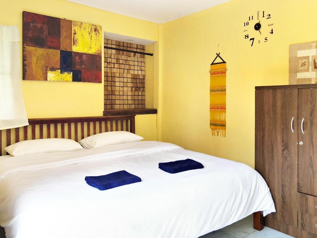 Blue Beach Resort Baanphakrimlay Bagian luar foto
